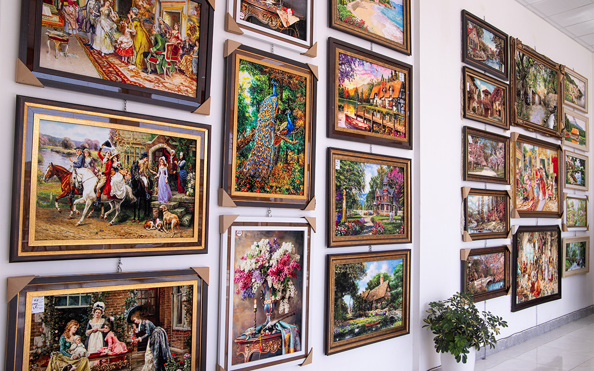 نمایشگاه مرکزی فرشان در یک نگاه