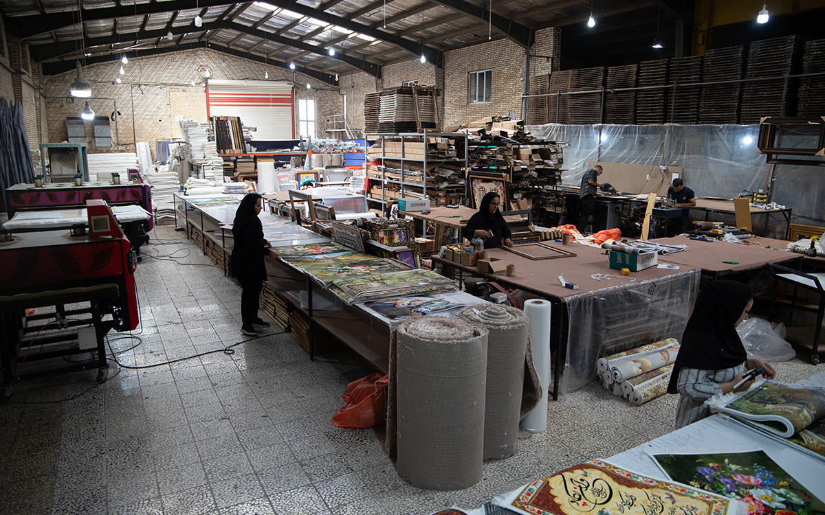 عمده ترین تفاوت تابلو فرش چاپی با تابلو فرش بافت در چیست؟